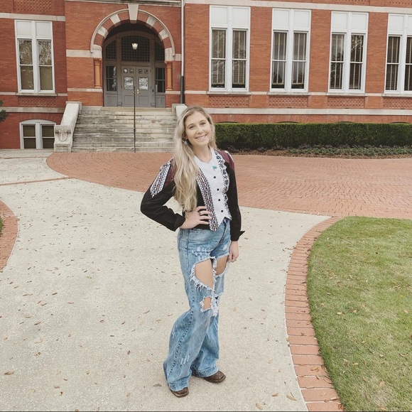 Meet your Posher, Anna - Picture 1 of 1